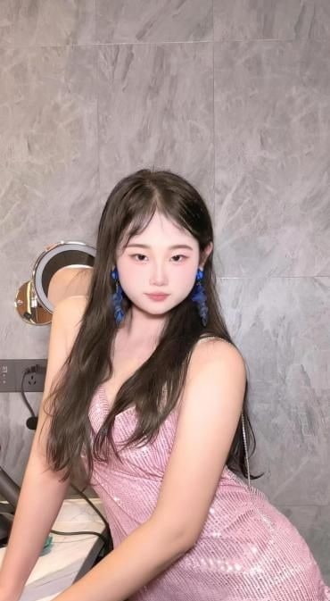 上城肉臀大蟒蛇果果 图片 3