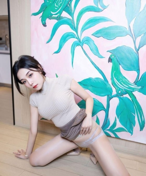 南明区精致的小骚女 图片 3