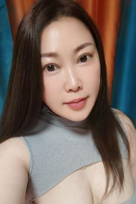 美臀风韵少妇 图片 3