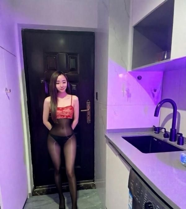 沙坪坝绝美淫妻 图片 2
