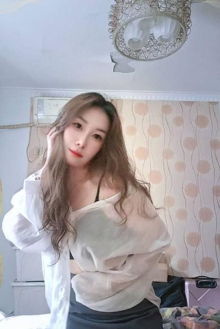 风骚性价比泻火少妇 图片 2