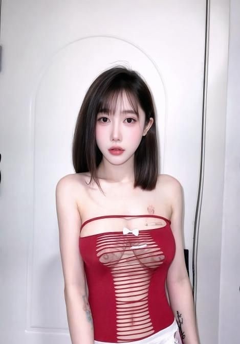 制服诱惑大胸妹圆圆 图片 3