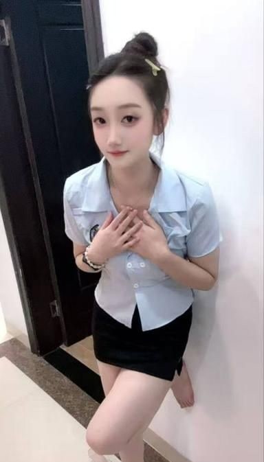 身材比例好颜值小怡 图片 3