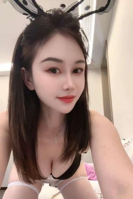 苗条气质少妇 图片 2