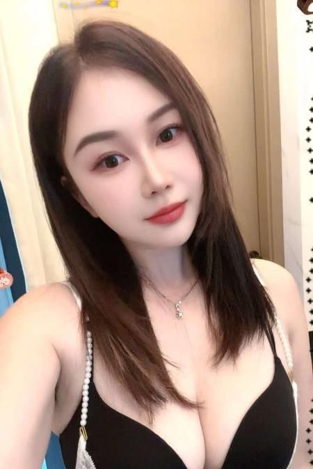 苗条气质少妇 图片 3
