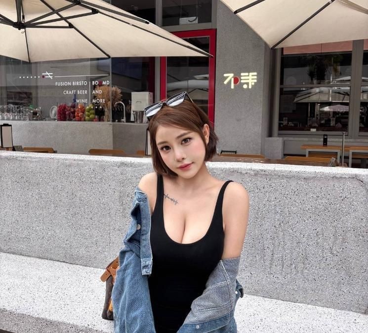 徐汇丰满大熊短发老师 图片 3