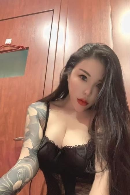 栖霞肥臀巨乳 图片 2