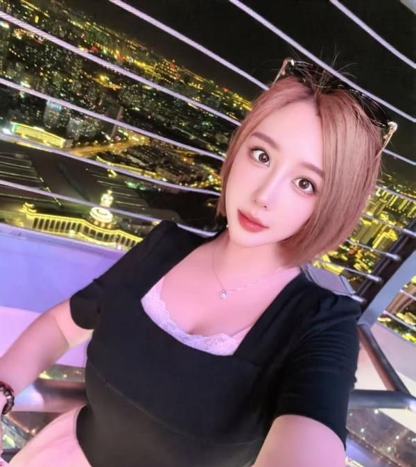 性感肤白小妖精 图片 3