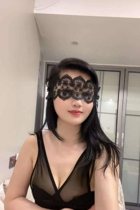 洪山黑丝骚妇 图片 1