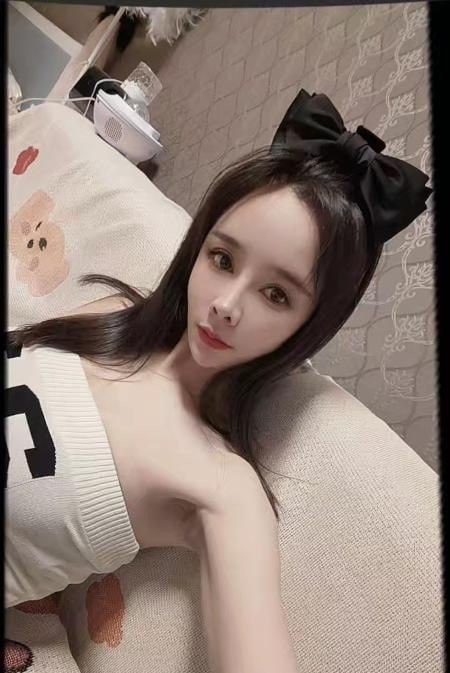 刚入行的小姐姐 图片 1