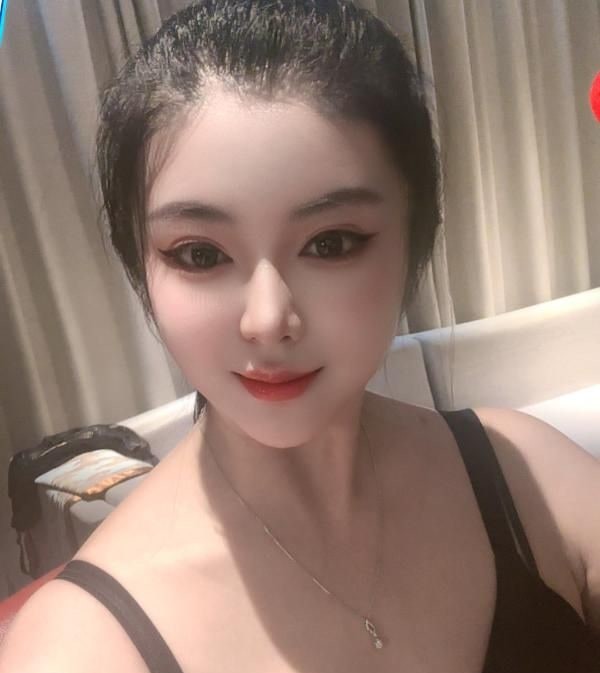 淫荡少妇冰冰 图片 3
