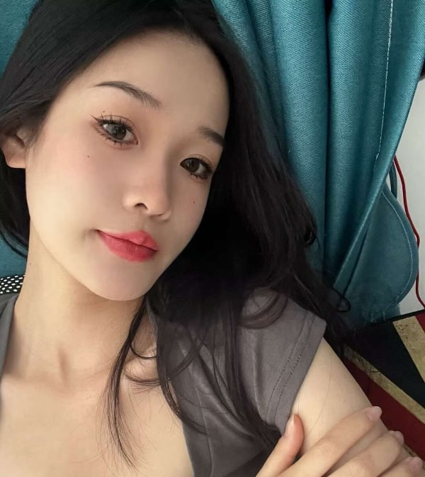 刚下海的尤物 图片 2