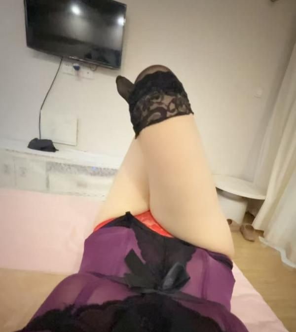 妩媚动人小少妇 图片 4
