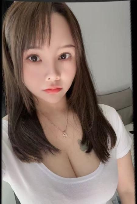 体验性感大奶妹子 图片 2