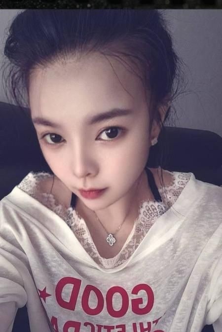 风骚大奶服务好妹子 图片 3
