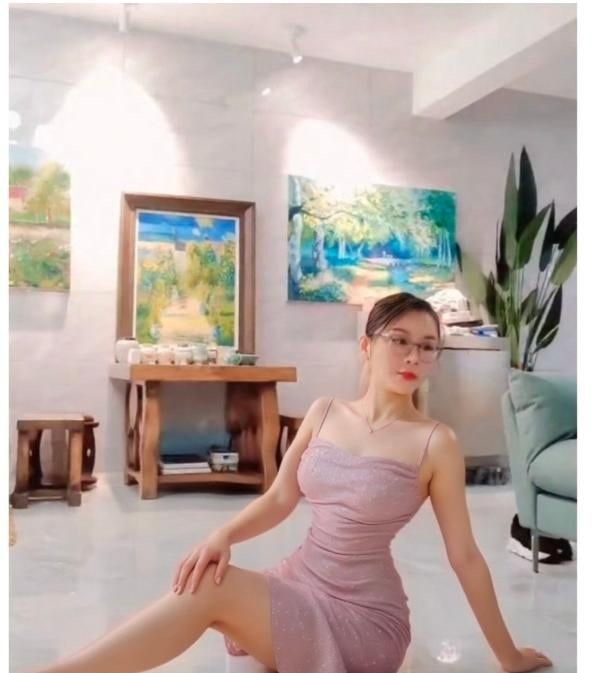 庐阳双飞大奶姐妹花 图片 4