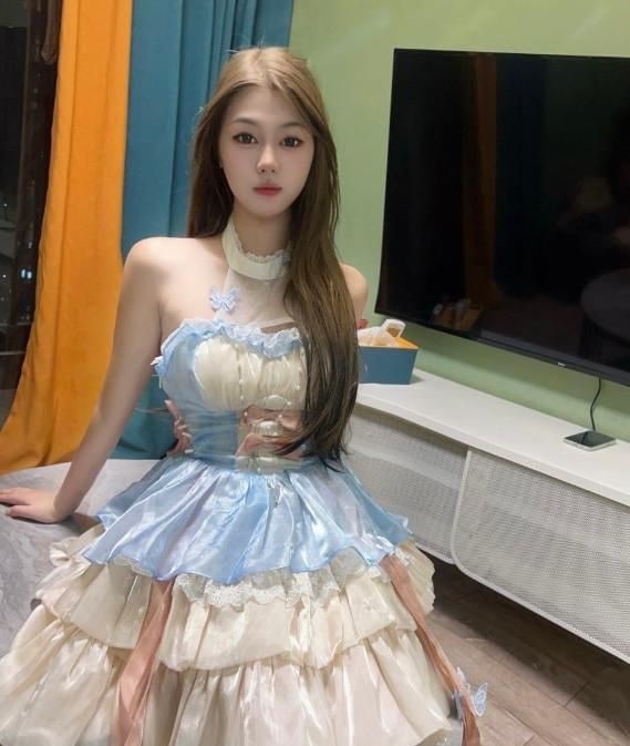 反差美女萌萌 图片 3