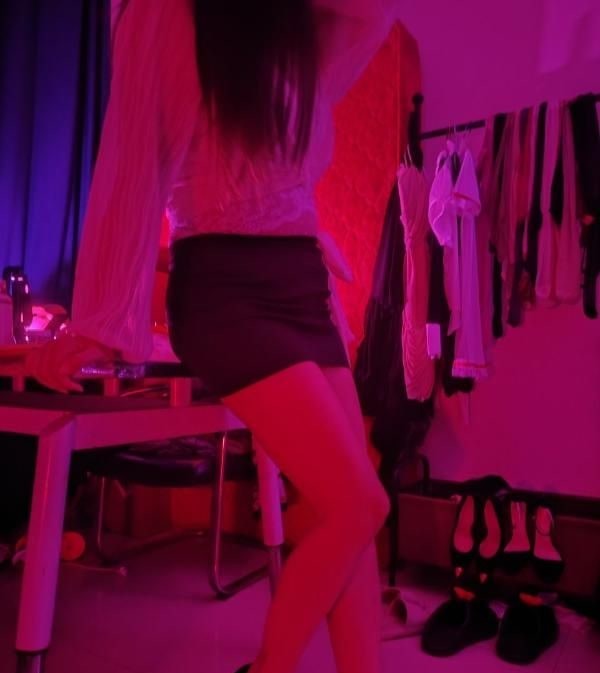 长舌骚货 图片 1