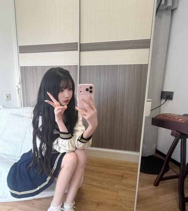 姑苏尤物JK久儿 图片 3