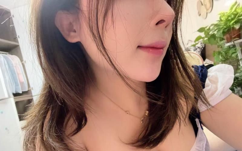 韵味十足大奶妹 图片 1