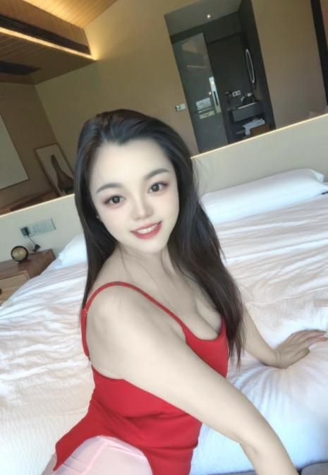 性感丰满少妇狐媚娘 图片 2