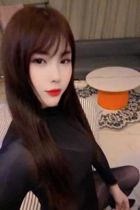 姑苏大长腿骚货 图片 1