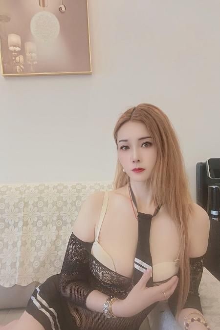 汉阳黑丝大胸御姐 图片 2