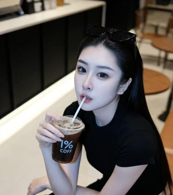 三通极品美臀服务好 图片 1