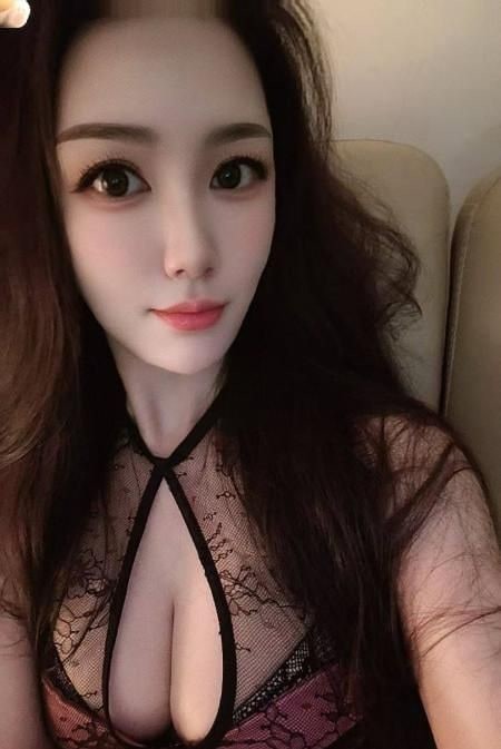 吴中天然大胸少妇