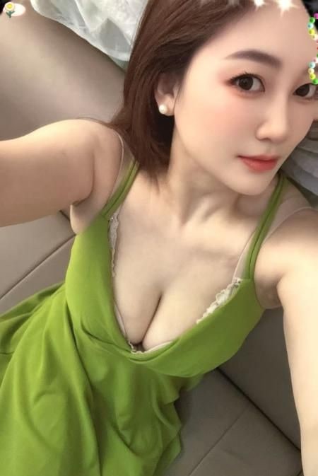 性感大胸妹可囗暴 图片 3