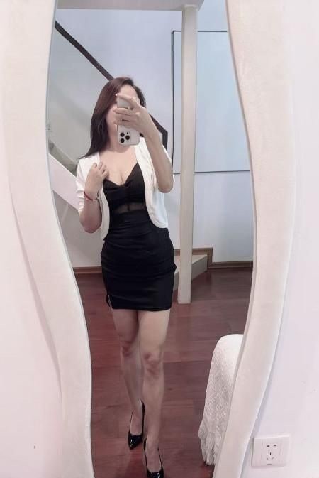 出击大胸少妇 图片 2