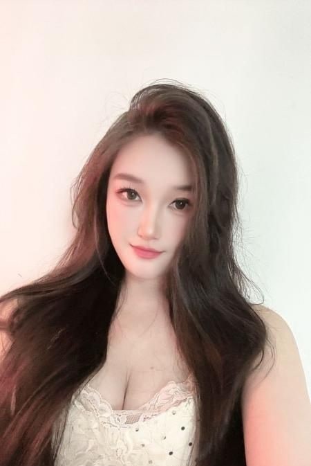 天河性感大奶李欣冉 图片 4