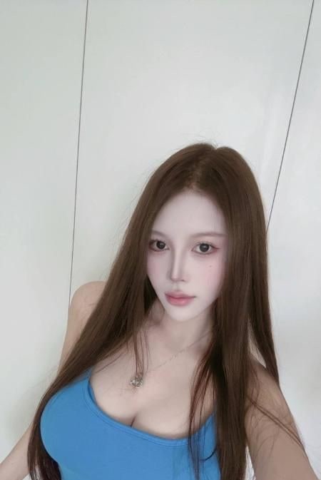 龙华大胸女友茜茜 图片 3
