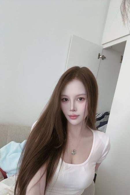 龙华大胸女友茜茜 图片 4