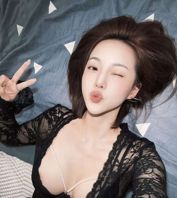 情趣丝足御姐 图片 3