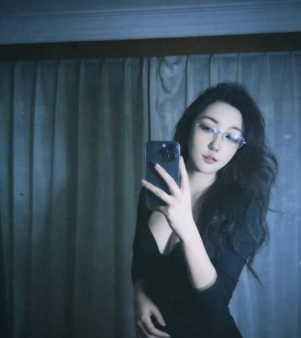 浦东御姐兼职莞式服务 图片 2