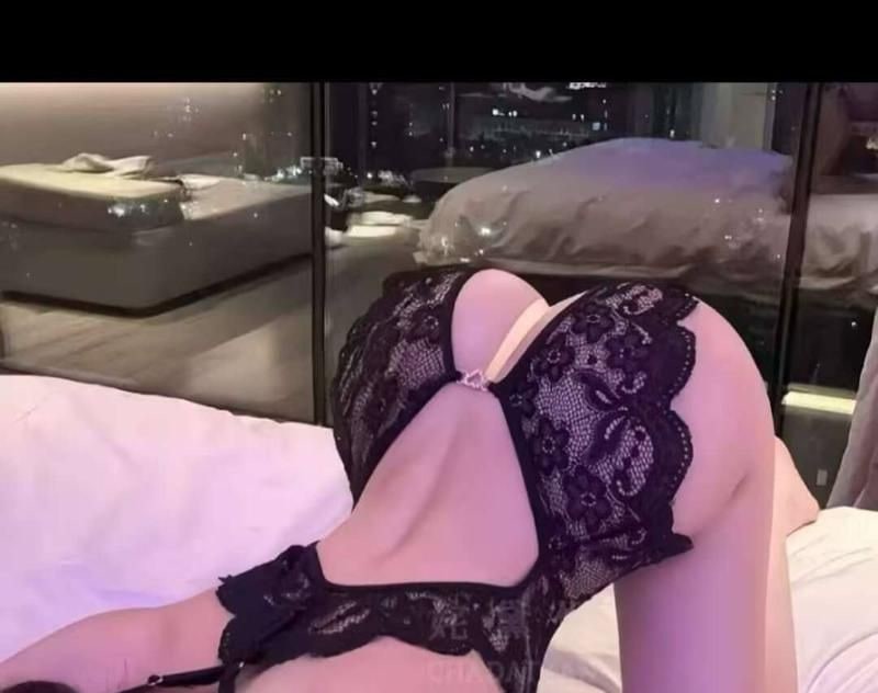 69互舔新人妹子 图片 3