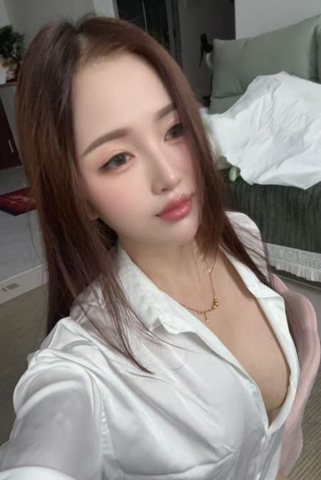 宝安前凸后翘妹子 图片 2