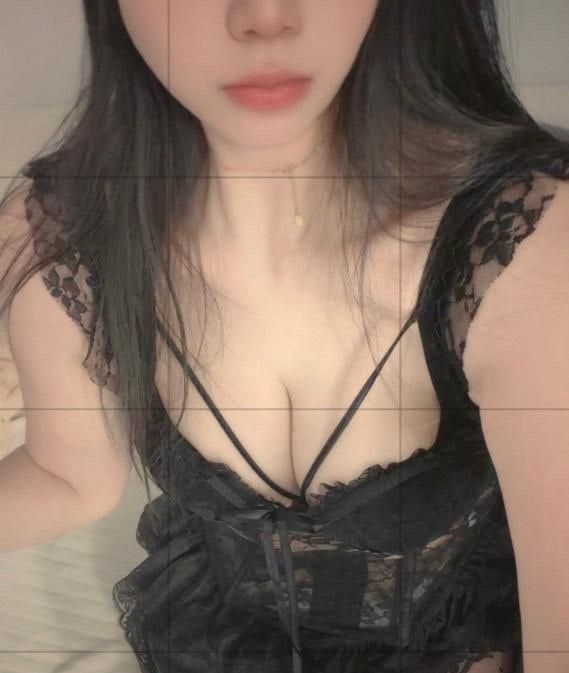 九堡大胸少妇 图片 1