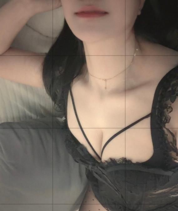 九堡大胸少妇 图片 3