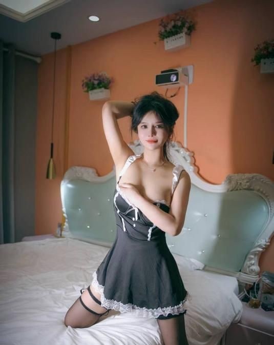 颜射御姐灵娜 图片 2