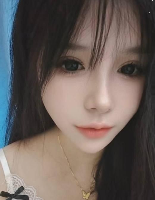 颜射御姐灵娜 图片 3
