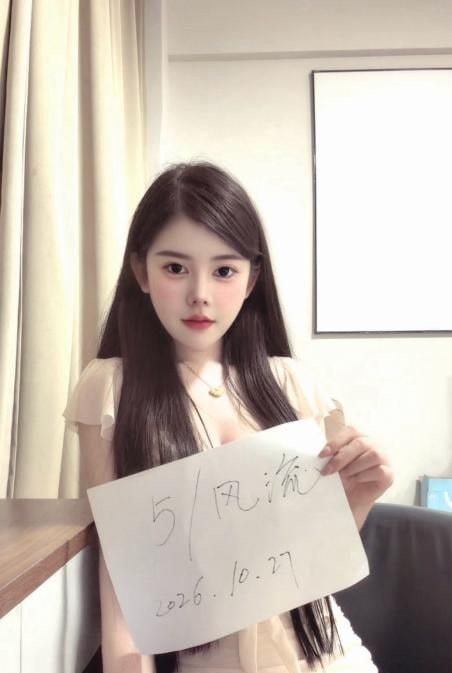 日本兼职女优琪琪 图片 2