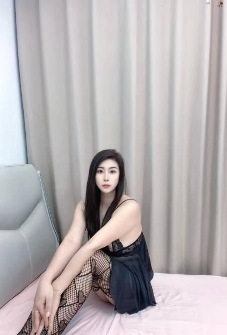 风情妩媚蜜桃臀御姐 图片 4