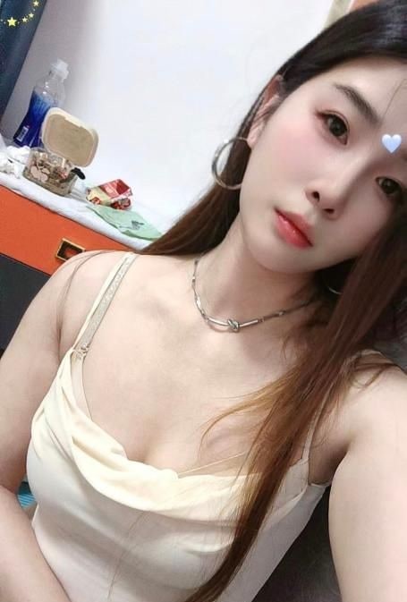 吴中闷骚少妇青青 图片 1