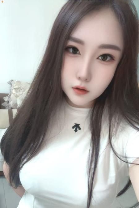 丰乳肥臀大波骚妇 图片 4