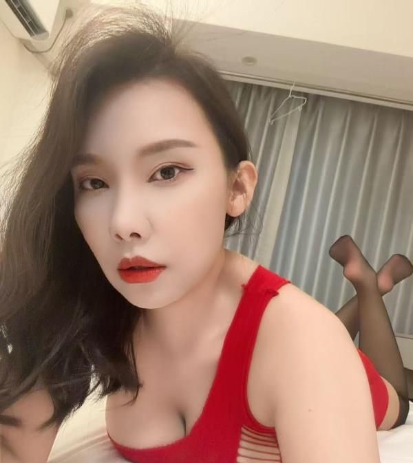 桐梓林服务控少妇 图片 3