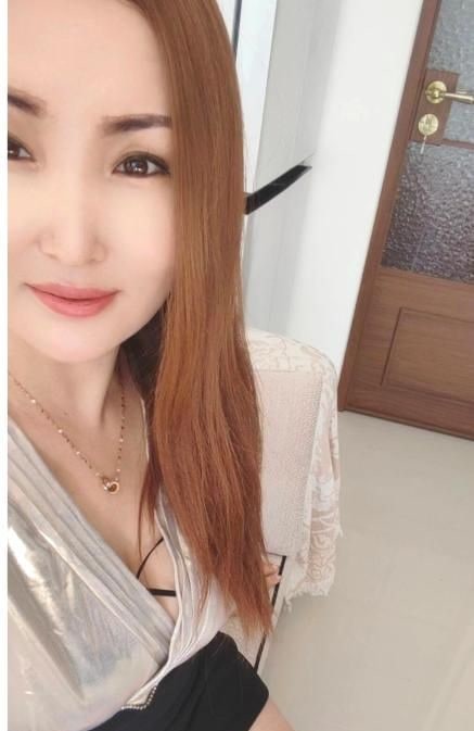 河东车震大胸熟女 图片 1
