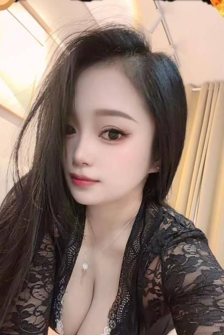 蕾丝巨乳女神 图片 2