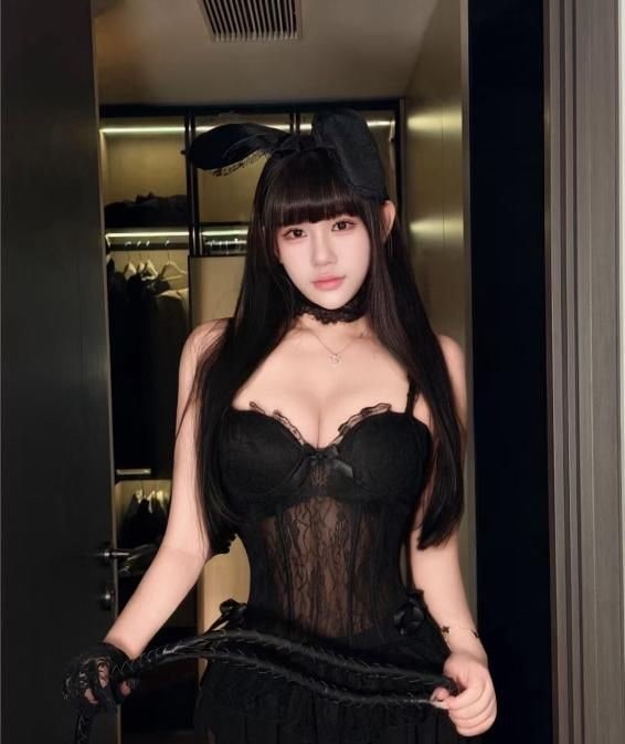 性感长腿御姐老师 图片 2